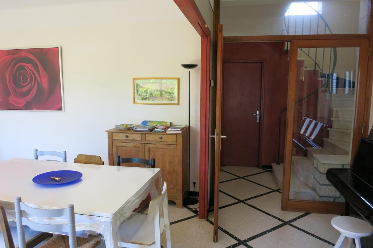 Maison Lumineuse Et Spacieuse Avec Jardin Arbore La Valette-du-Var Buitenkant foto